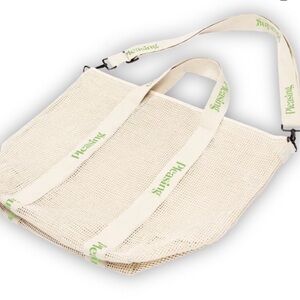 NWOT Harry Styles Pleasing beach tote in green